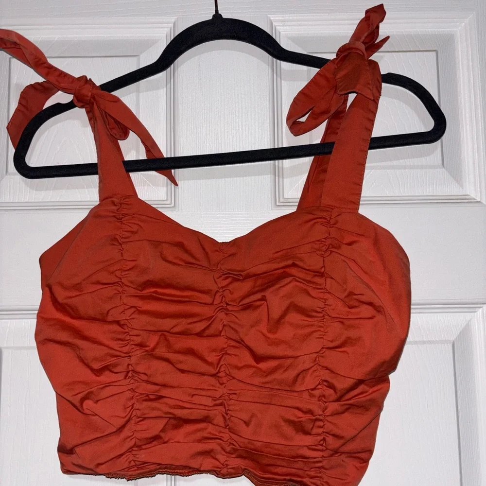 Forever 21 Rust Ruched Crop Top - Picture 4 of 5